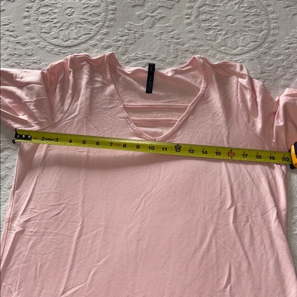 BNWT Pink Yoga Long Sleeve Top BY GAIAM - Picture 10 of 11
